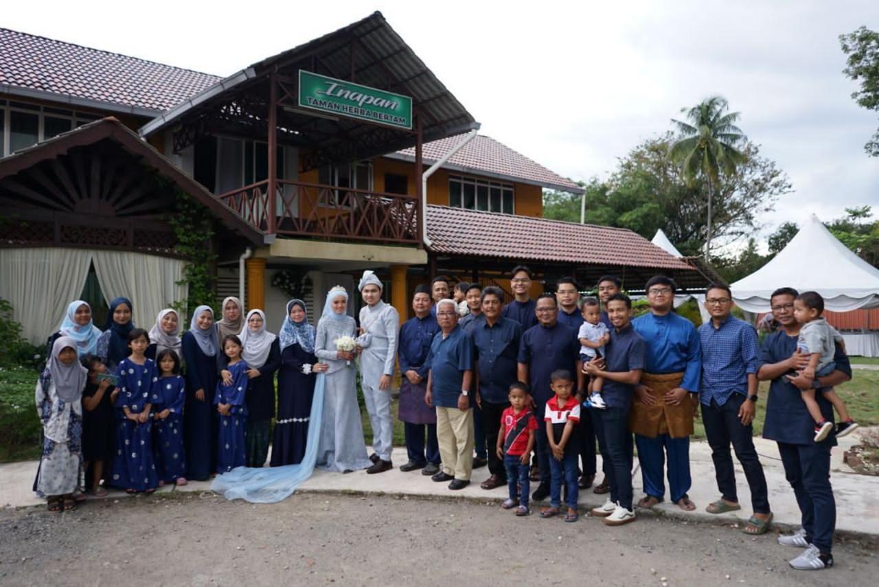 Inapan Taman Herba Kepala Batas  Exteriör bild