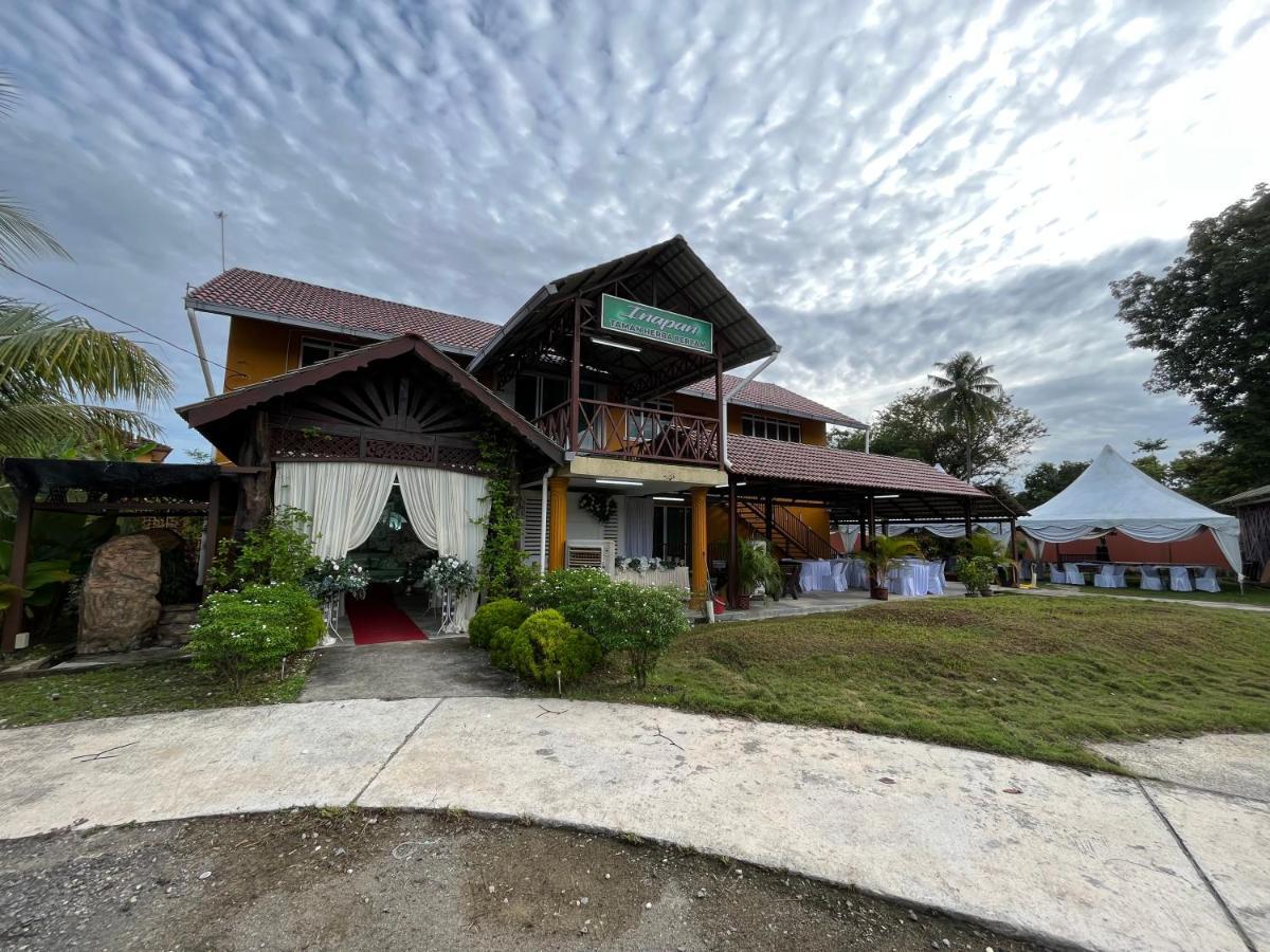 Inapan Taman Herba Kepala Batas  Exteriör bild